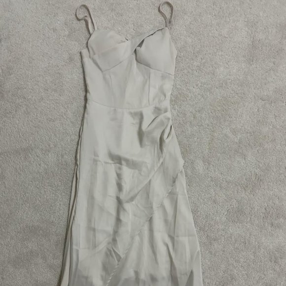 Champagne white prom/formal dress - Picture 1 of 8